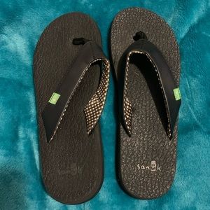 Yoga Mat Cushioned Sanuk Flip Flops- Size 7